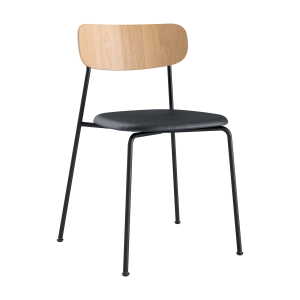 Andersen Furniture – Scope Chaise, structure noire / chêne teinté blanc / cuir noir