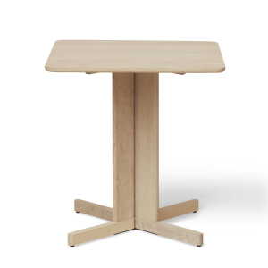 Form & Refine – Quatrefoil Table, 68 × 68 cm, chêne blanc