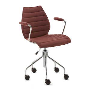 Kartell – Maui Soft Chaise de bureau avec accoudoirs et roulettes, acier chromé / Noma brick red