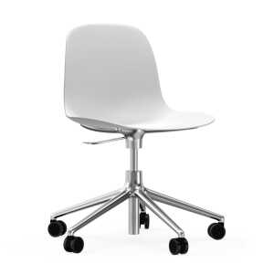 Normann Copenhagen – Chaise pivotante de bureau Form, piètement en aluminium / blanc